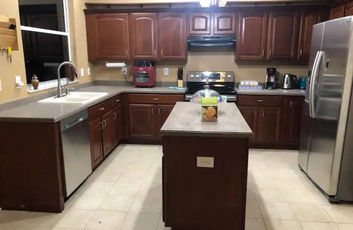 Lakeview Village House | Large Pool Home for Fun, Faith & Family!