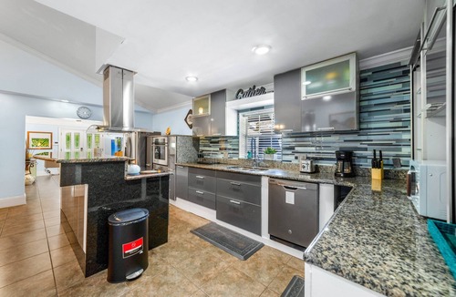 Windermere Villa | Last Minute Disney Getaway! Private patio & Themed Bedrooms. Book Now! #115909