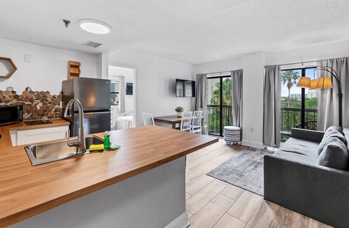 Southwest Orlando Villa | Last Minute Disney Getaway! Modern Condo with Amazing Views. Book Now! #147473