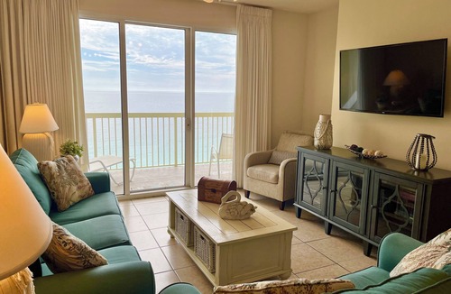 Miramar Beach Condo | LAST MINUTE SPECIAL WEEK OF AUGUST 22 - FREE BEACH SERVICE