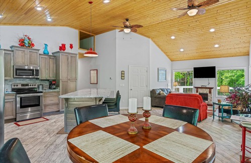 Jasper House | Lazy Daze: 3 BR, 2 BA House in Jasper , Sleeps 11