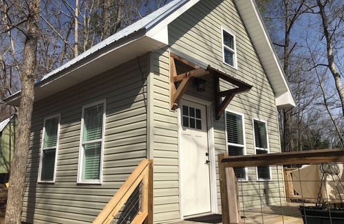 Crane Hill Cottage | Lewis Smith Lake - Charming 2-bedroom cottage with WiFi, AC in pleasant Arley