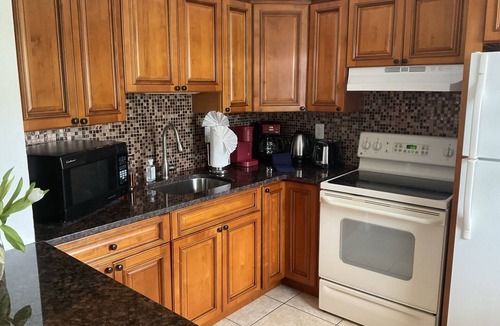 Sarasota Apartment | LIDO BEACH/ST. ARMAND'S CIRCLE #203