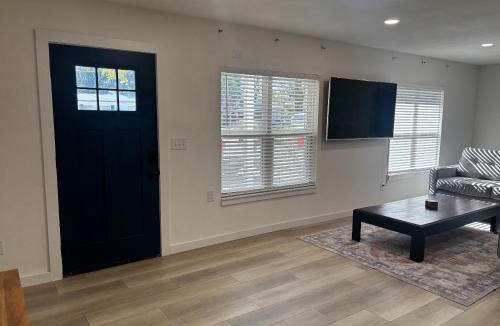Northeast Pensacola House | Little Blue Cottage by the Bay!