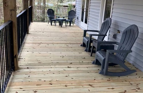 Folsom House | Little Gray Get-A-Way in Folsom Louisiana