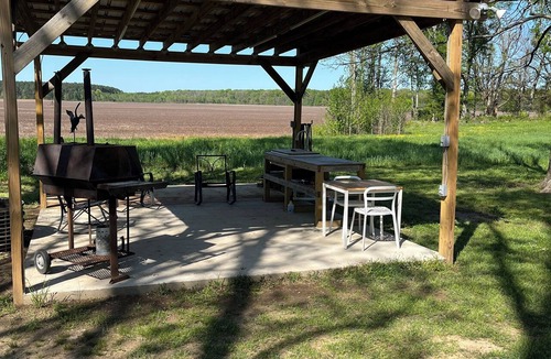 Grenada House | Located 3 miles to Grenada Lake
