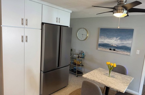 Downtown House | Location, Location! Sarasota Rambler Downtown MidMod Stay