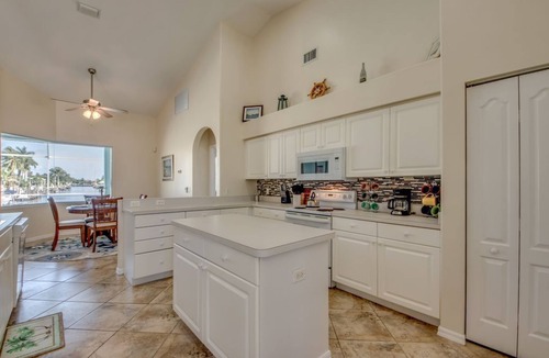 Caloosahatchee House | Long Water View, Pool, Kayaks, Bikes, Views,116 Reviews! Villa 21