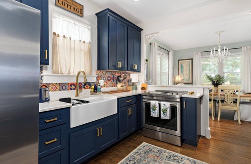 Foley Cottage | Lovely 2-bedroom waterfront cottage with many outdoor activities and charm