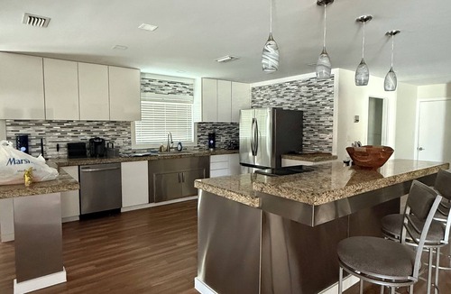 Eustis House | Lovely 3-Master bedroom house in Eustis very spacious with plenty of parking.