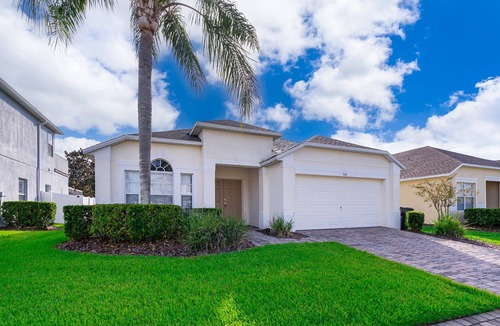 West Haven House | Lovely 4 Bedroom Home-Private Pool-Close to Disney-10% off for weekly stay