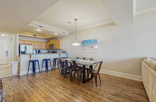 Dauphin Island Condo | Lovely Gulf front condo w/shared sauna, hot tub, indoor pool, & stunning views