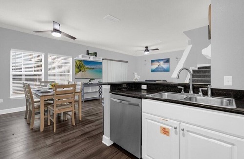 Indian Wells House | Lucaya Retreat 4 Bedroom Town home