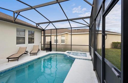 Trafalgar Village House | Lux 4BrVilla Hot Tub Grill Private Heated Pool