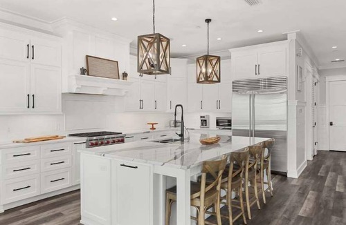 El Centro Beach House | LUX Family Heavenly Day Beachfront - Pool - Hot tub