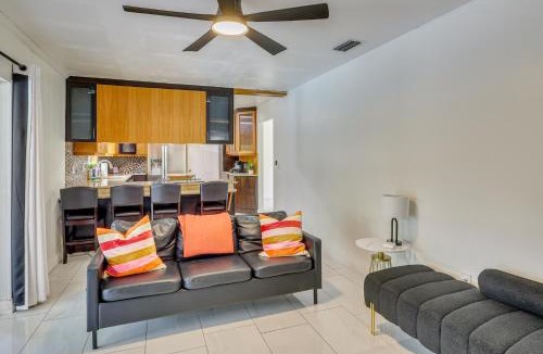 Wimauma House | Luxe Wimauma Home w/Pool & Lake Views!
