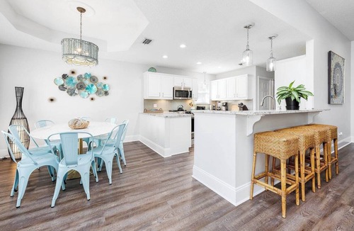 Avalon Beach Estates House | Luxurious BeachHouse Pickeball+HeatedPool