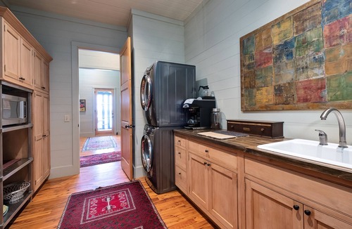 Crane Hill House | Luxurious Smith Lake home, "SKY CABIN", situated on 8 ACRES with amazing views!