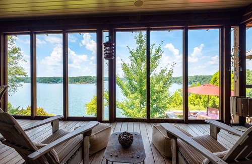 Crane Hill House | Luxurious Smith Lake home, "SKY CABIN", situated on 8 ACRES with amazing views!