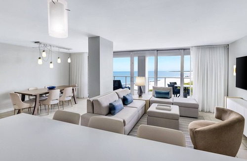 Marco Island Resort | Luxurious2BD/2Bath on high floor at Marriott's Crystal Shores on Marco Island