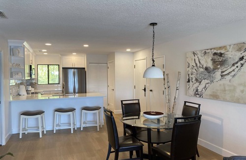 Wesley Chapel Condo | Luxury 2 BDRM Condo in Gated Golf Course Community ~ Water/Golf Course views