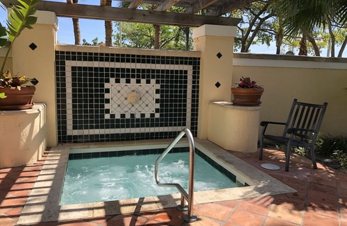 West Palm Beach Condo | Luxury 3-Bedroom Townhouse in Palm Beach Resort Community