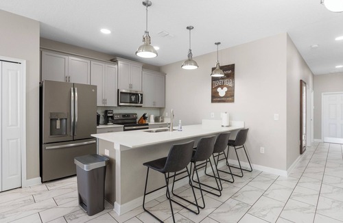 Kissimmee House | Luxury 5 BR at Disney Universal free heated pool high chair stroller playpen