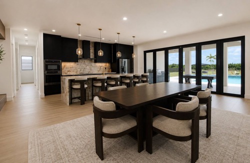 Ludlam House | Luxury 5BR Retreat W/Pool,Jacuzzi & Outdoor Kitche.
