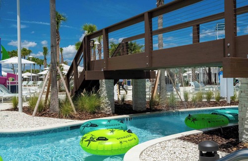 Four Corners House | Luxury 5BR Windsor Cay Villa - Pool & Themed Rooms