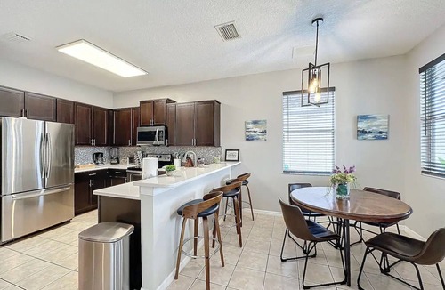 Calabay Parc House | Luxury 6-Bedroom Home with Pool & Spa Near Disney Orlando!