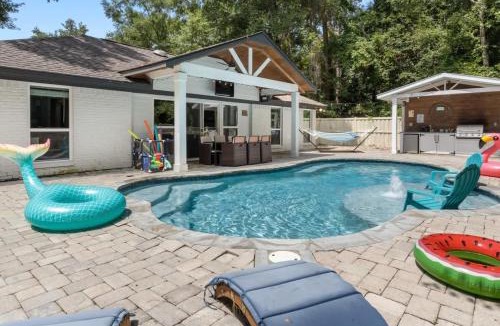 Ocean Springs House | Luxury Bayou Experience with Pool and Outdoor Kitchen