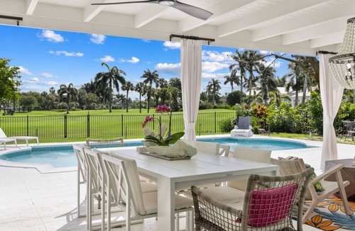 Moorings House | Luxury Beach House with Golf Course View