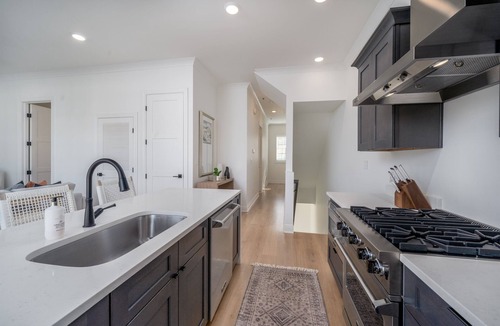 Tuscaloosa House | Luxury Downtown Home with View of the Stadium