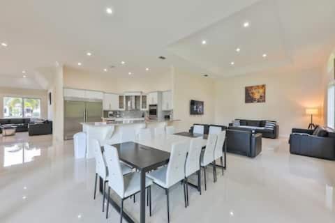 Davie House | Luxury Family Davie Rancho STR-6114