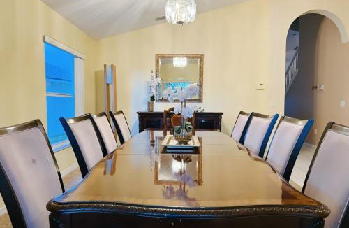 Kissimmee Villa | Luxury Family Villa with Pool Near Disney Parks