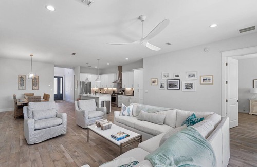 Jacksonville Beach House | Luxury Gem | Pool, Golf Cart & Close to the Beach