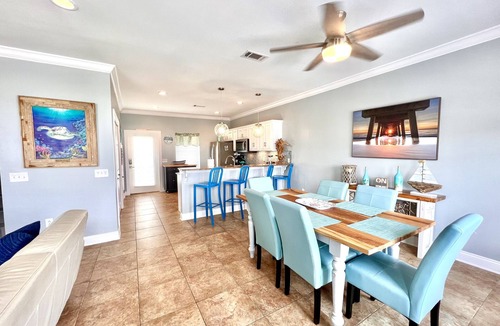 Villa Segunda House | Luxury Gulf-View Beach Retreat Pool, Deck, Steps to Sand, Pet-Friendly, Sleeps 9