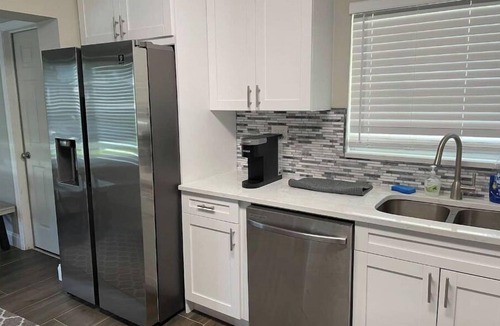 Riverside Heights House | Luxury Home w/Fenced Yard near RJ Stadium, Downtown, Westshore