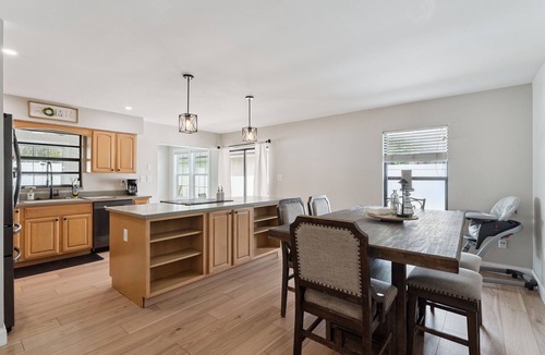 Ventura House | Luxury House - Sleeps 8 Golf Disney Family Fun