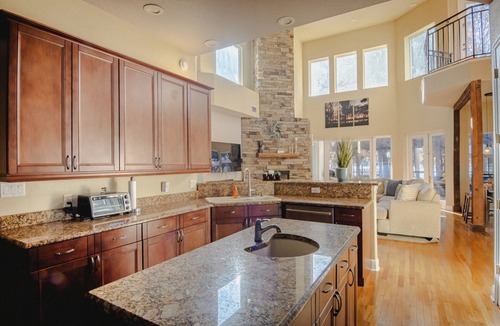 Orlando House | Luxury Lakefront Retreat w Pool, Balcony, Firepit, Dock, Orlando, FL Sleeps 12