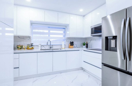 Hialeah Bed & Breakfast | Luxury Modern Stay Hialeah Miami Area!