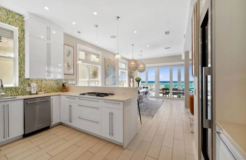 Hollywood Beach House | Luxury Oceanfront Beach House, 7 Bed/6.5 bath. 4800 Sq Feet sleeps 20! Amazing!