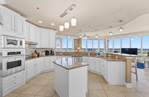 Gulf Shores Apartment | Luxury Penthouse Style Condo Oceania 2
