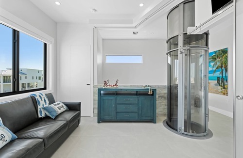 Marathon House | Luxury Seaside Escape ~ Pool ~ Dock ~ Scenic Views