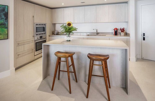 Hollywood South Central Beach Apartment | Luxury & Spacious 2BR Apartment at HydeBeach! Full Ocean View +34th Floor