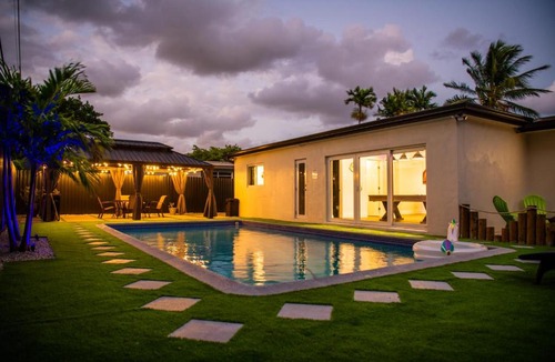 Ives Estates Villa | Luxury Stay Villa