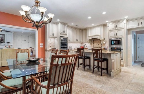 Lake Wales House | Luxury Tropical Florida Getaway - Close to Disney/Universal/Legoland