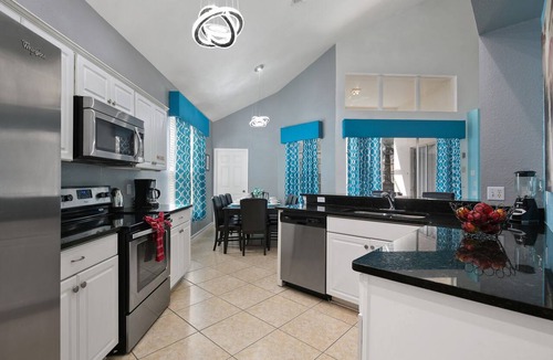 Windsor Hills House | LUXURY VILLA! 6BR Windsor Hills, Private Pool/Spa, Game Room, Gated, Near Disney
