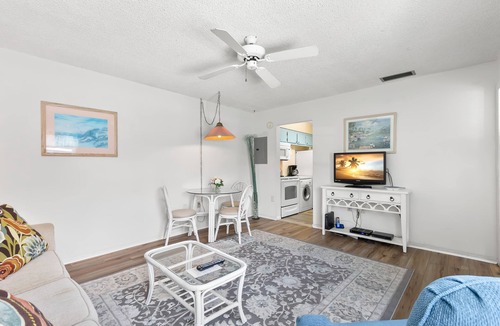 Madeira Beach Condo | Madeira Beach Yacht Club 151H | Balcony, Pool + Hot Tub Access