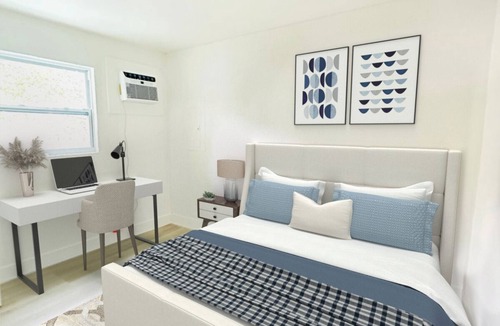 Little Haiti House | MAGIC CITY HOME, EAST OF 95 - 3-5 MIN FROM DESIGN DESTRICT/EDGEWATER/WYNWOOD